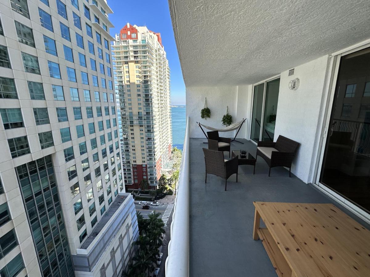 City & Sea View+Free Parking Modern Condo Miami Exterior photo